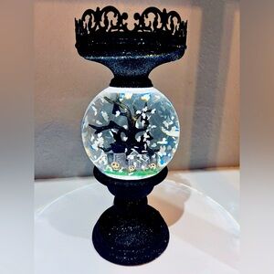Bath& Body Works 3 Wick Candle Holder Waterglobe-2021 Halloween Cemetery Scene